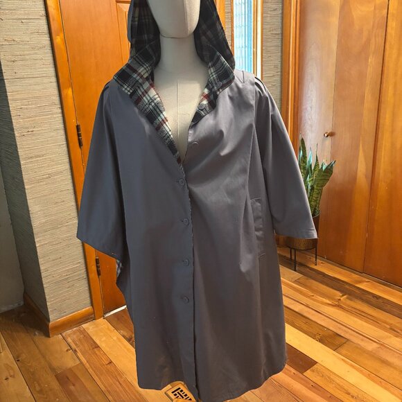 Women's Reversible All Weather Cloak XL - Picture 2 of 9